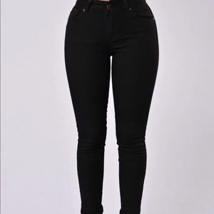 Fashion Nova Plain Black Skinny Jeans